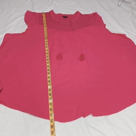 3X25 Torrid  Tie-Front Flutter Cap Sleeve Blouse Plus Size 6X - Picture 10 of 13